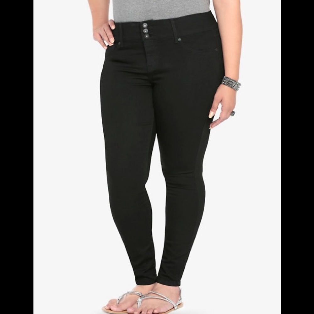 NWOT Torrid Black Skinny Jegging Plus - 22 xshort
